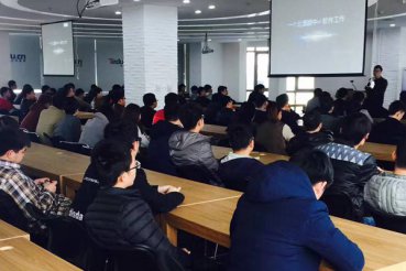 厦门web前端开发工程师培训班哪个好_学费价格