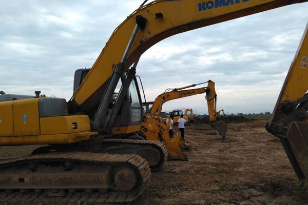 西安挖掘机驾驶培训学校招生简章