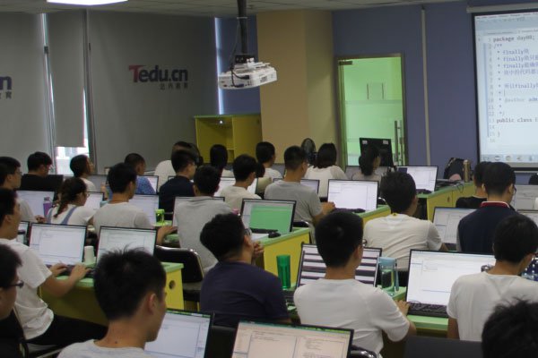 合肥IT培训班_学多久_费用多少钱_就业前景