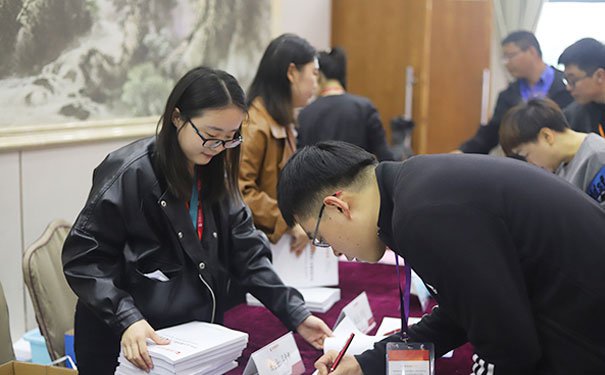 怀化二建考试培训_考试时间_考试科目