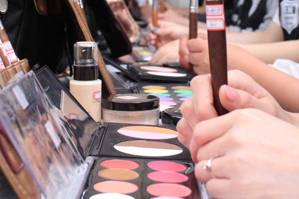 青岛德利丰职业培训学校