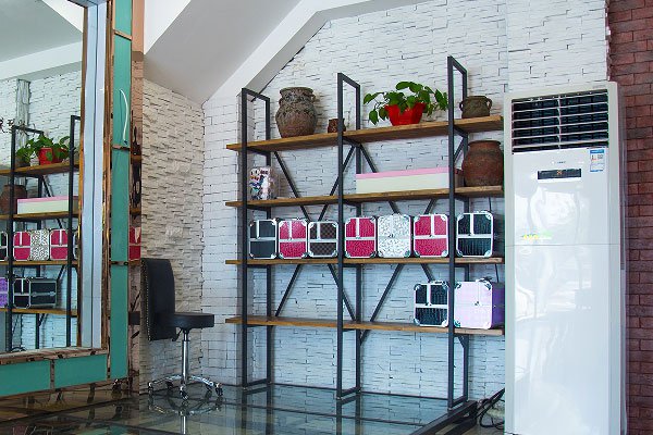 保定化妆学校学费多少钱一个月？