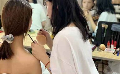 邢台化妆培训班收费标准