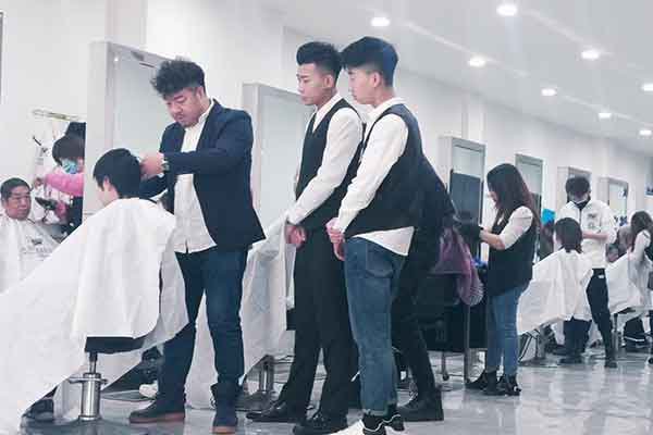 沈阳统丽美发学院地址